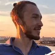 Антон Токарев